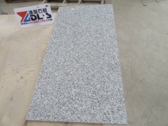 Pavimentadoras de piso de granito blanco y gris