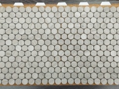 mosaico de mármol de la piscina de madera