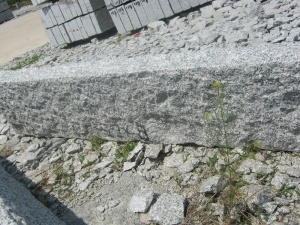 G341 granito áspero recogido camino gris bordillo piedras