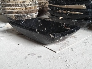Lavabo de mármol negro pulido cuadrado de Nero Marquina
