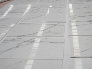 Patrón de suelo de panel de pared de azulejo de mármol blanco de Calacatta
