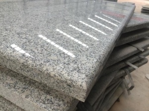 China Hubei Nuevo G602 Azulejos de losas de granito gris claro