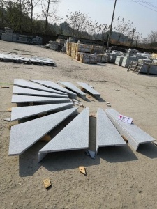 Escalera de piedra de granito gris claro Wuhan G603