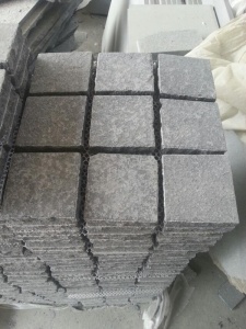 China G684 granito de malla de adoquines con respaldo