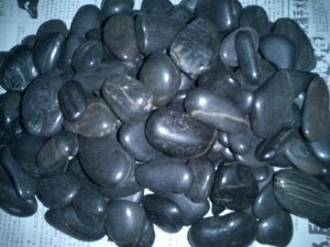 color negro piedras naturales pulidas piedras de río