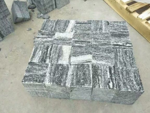 paisaje piedra gris oscuro adoquines granito calzada cubo